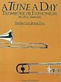 A TUNE A DAY Book 1 (treble clef)